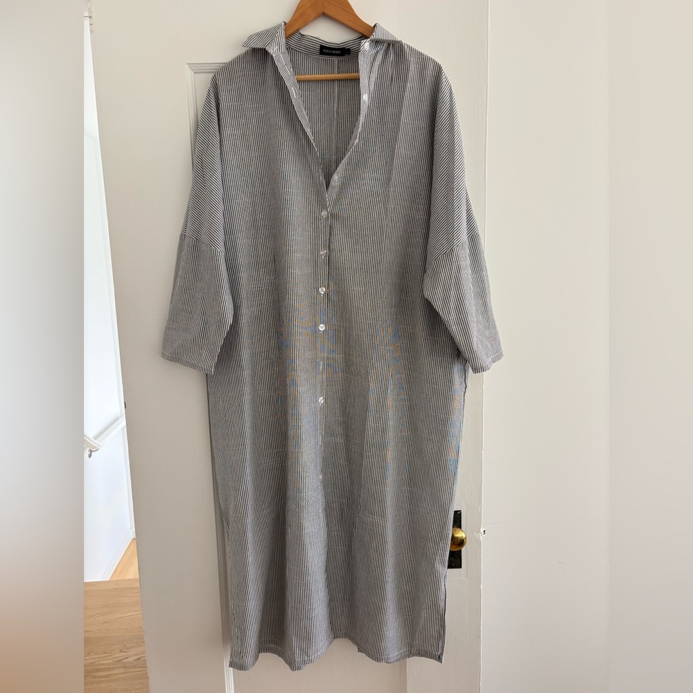 Chic Ebeneezer Scrooge caftan